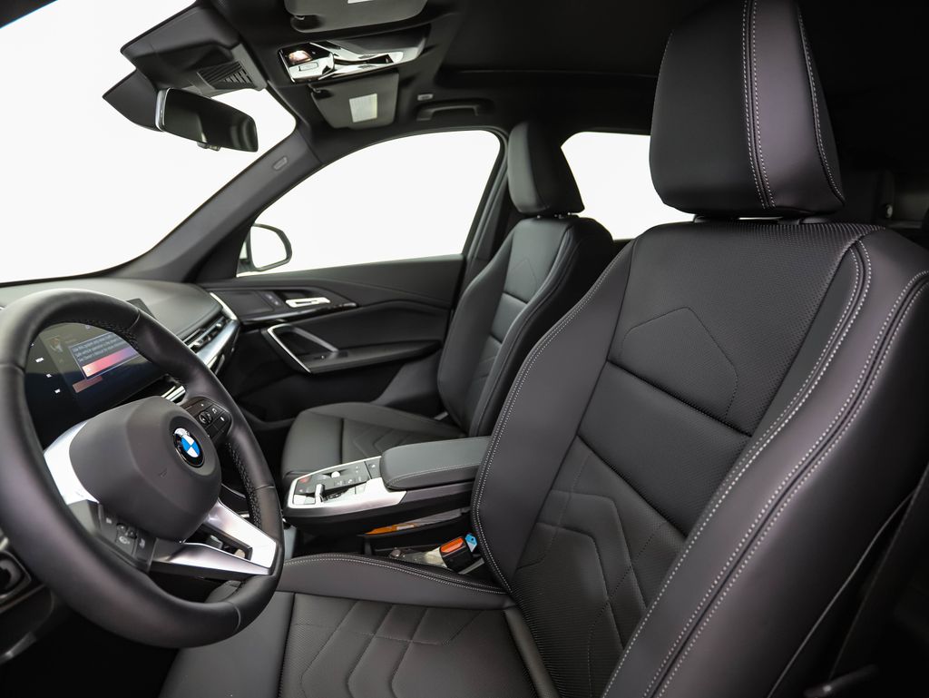 Thumbnail: 2026 BMW X1 - 11