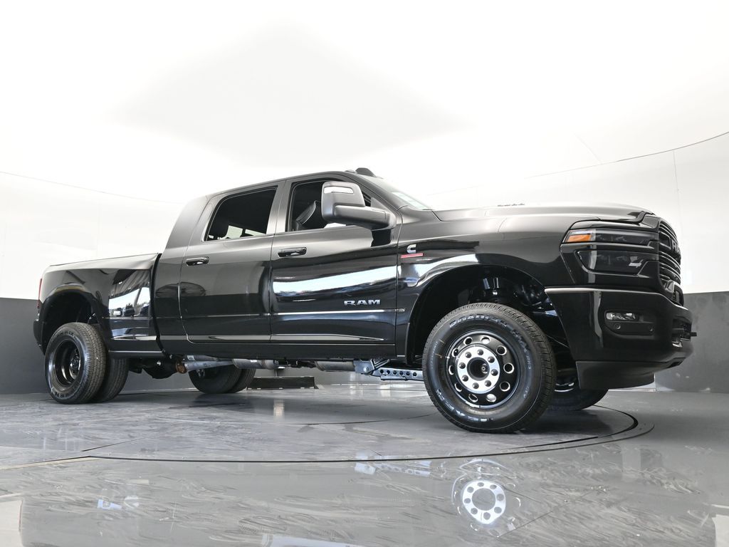 New 2026 Diamond Black Crystal Pearlcoat Ram Laramie image 69