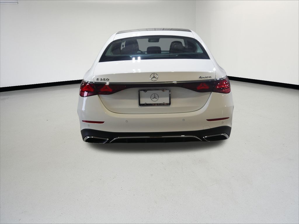 Thumbnail: 2026 Mercedes-Benz E-Class - 4