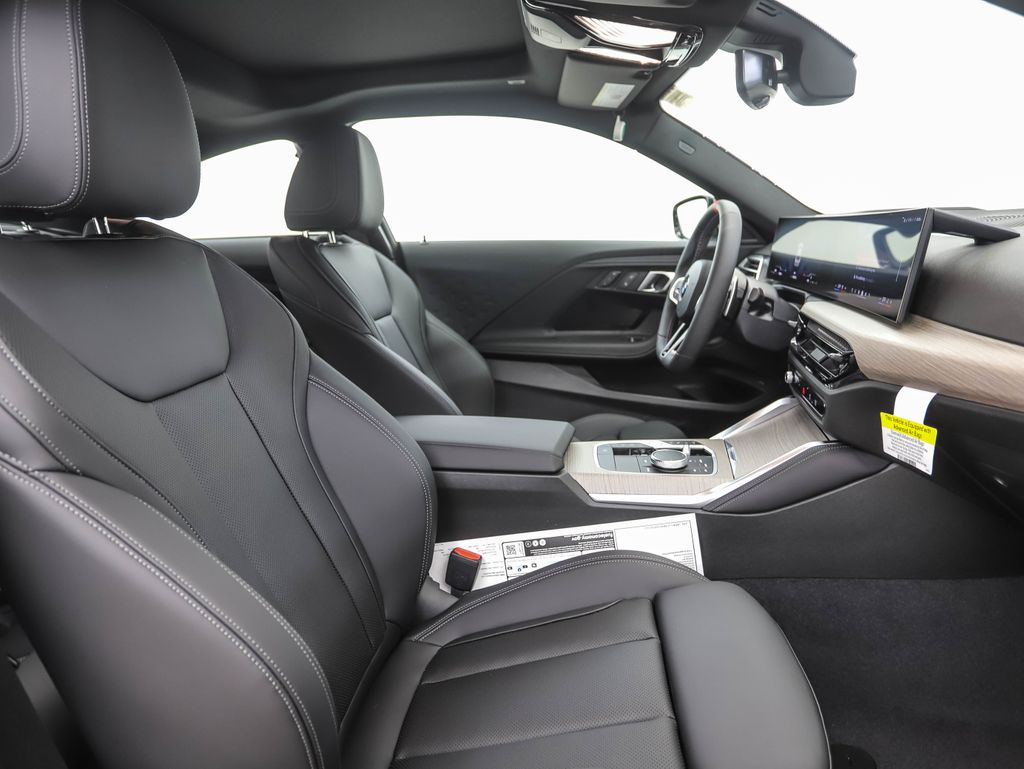 Thumbnail: 2025 BMW 2 Series - 24
