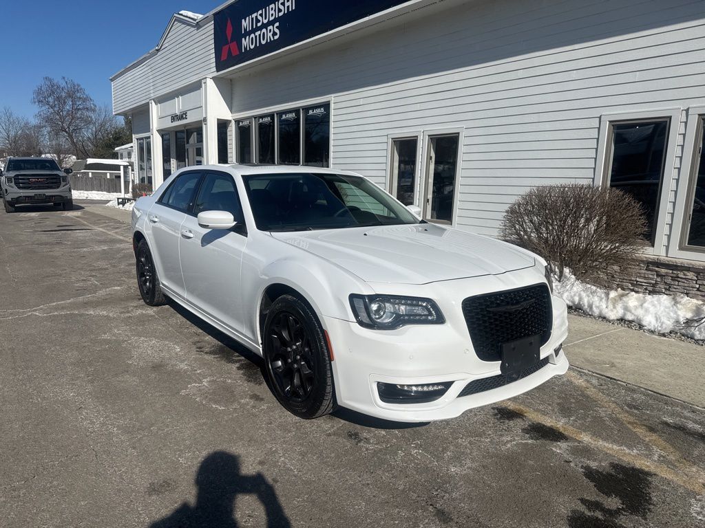 2023 Chrysler 300 Touring L AWD