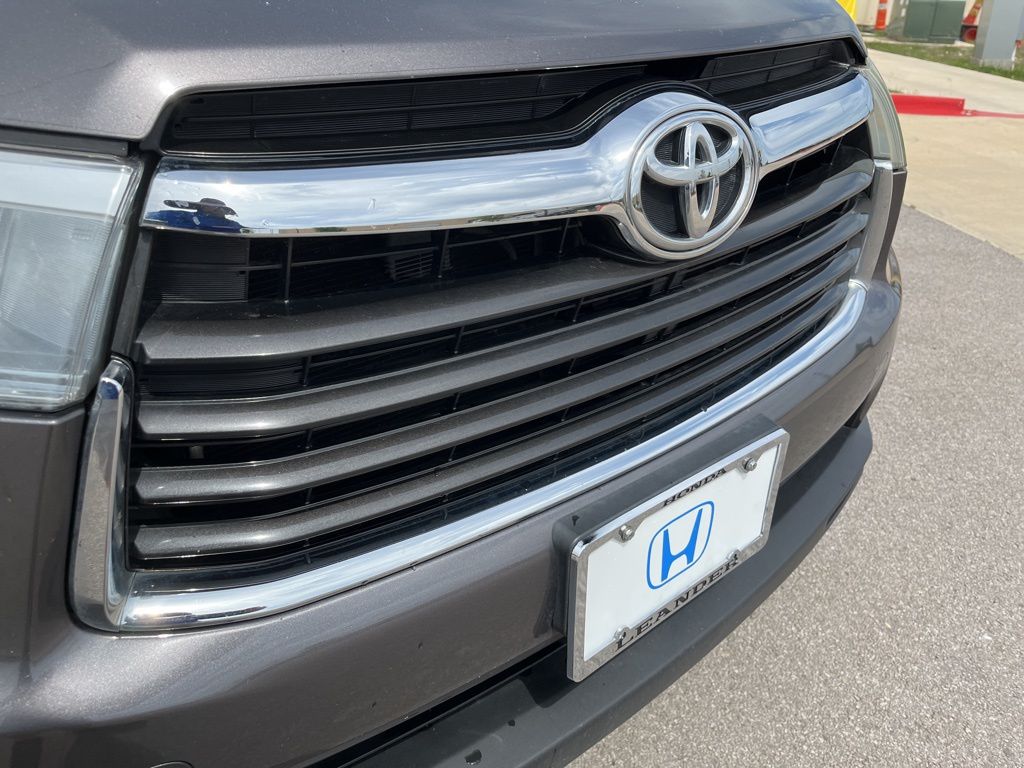 2015 Toyota Highlander  15