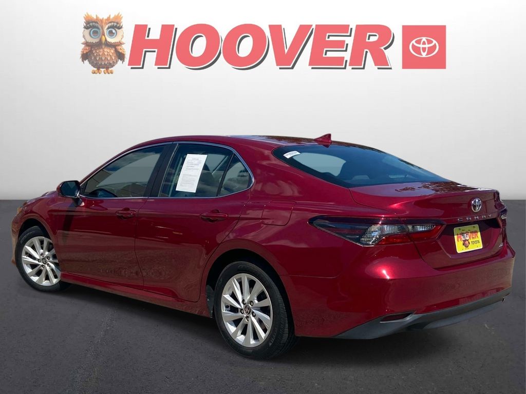 Used 2022 Red Toyota LE image 5