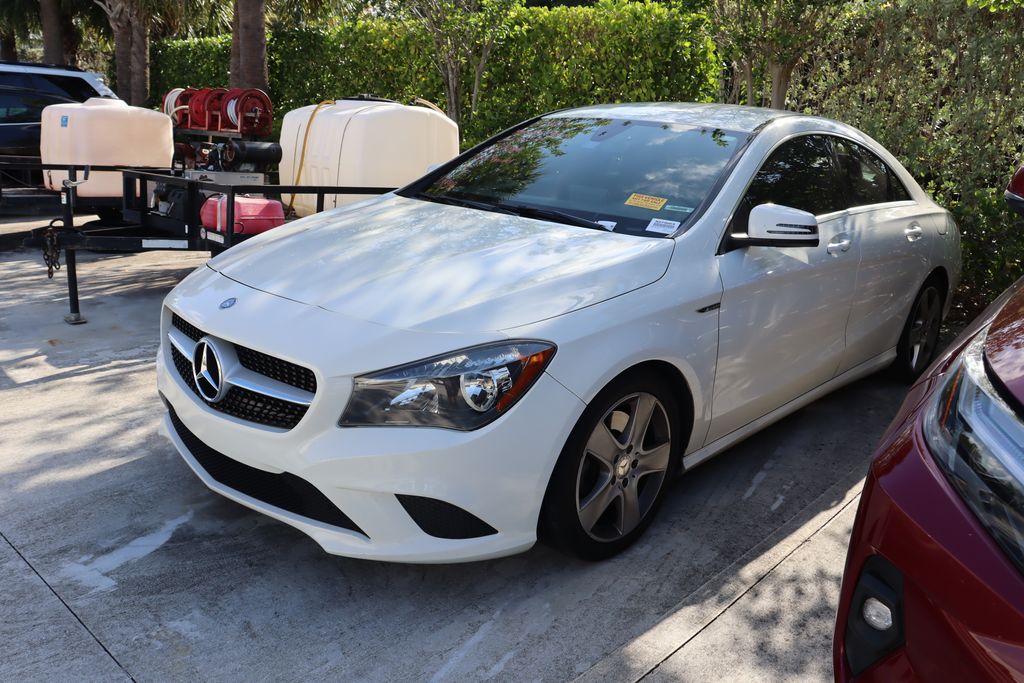 2015 Mercedes-Benz CLA 250 Hero Image