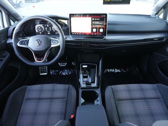 Thumbnail: 2026 Volkswagen Golf - 9