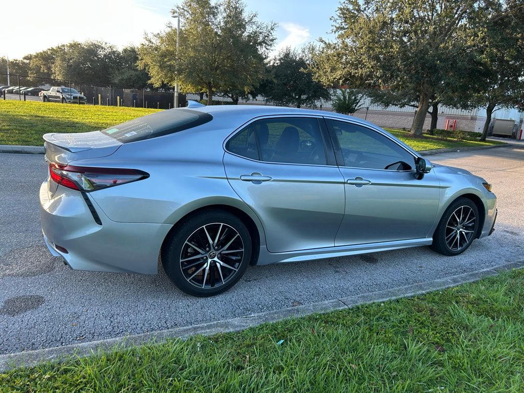 Thumbnail: 2022 Toyota Camry - 5