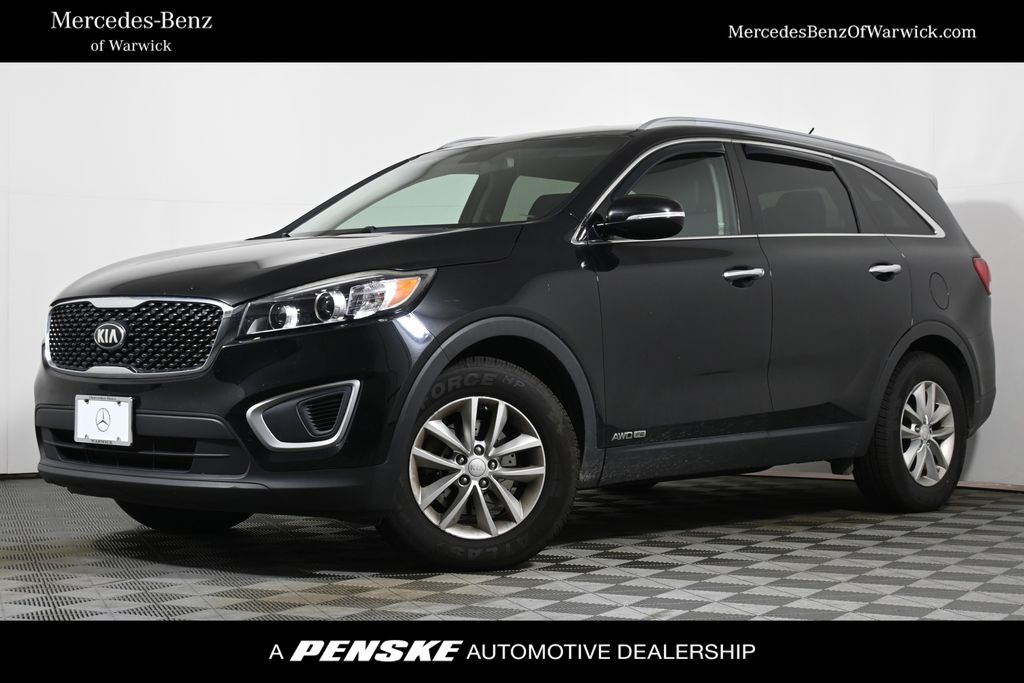 Thumbnail: 2017 Kia Sorento - 1