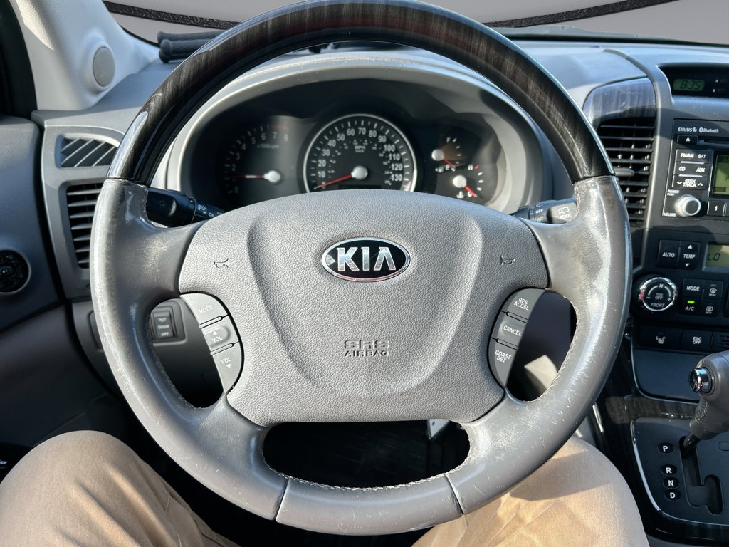 Thumbnail: 2014 Kia Sedona - 15