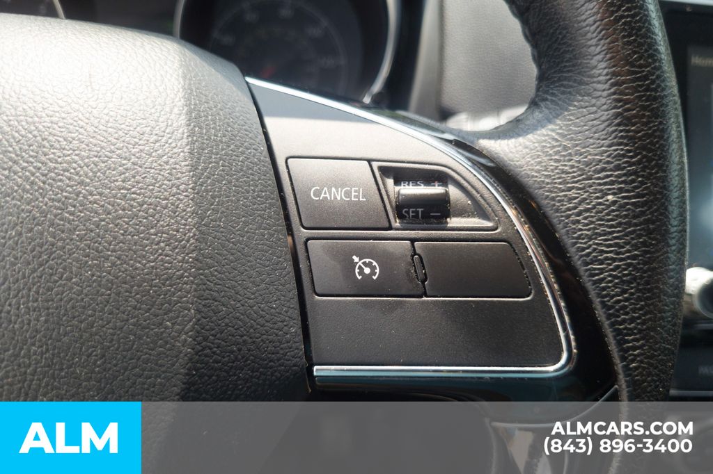 Used 2024 Blue Mitsubishi 2.0 SE image 10