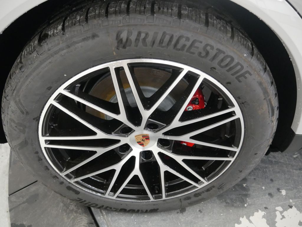 Thumbnail: 2026 Porsche Cayenne - 15