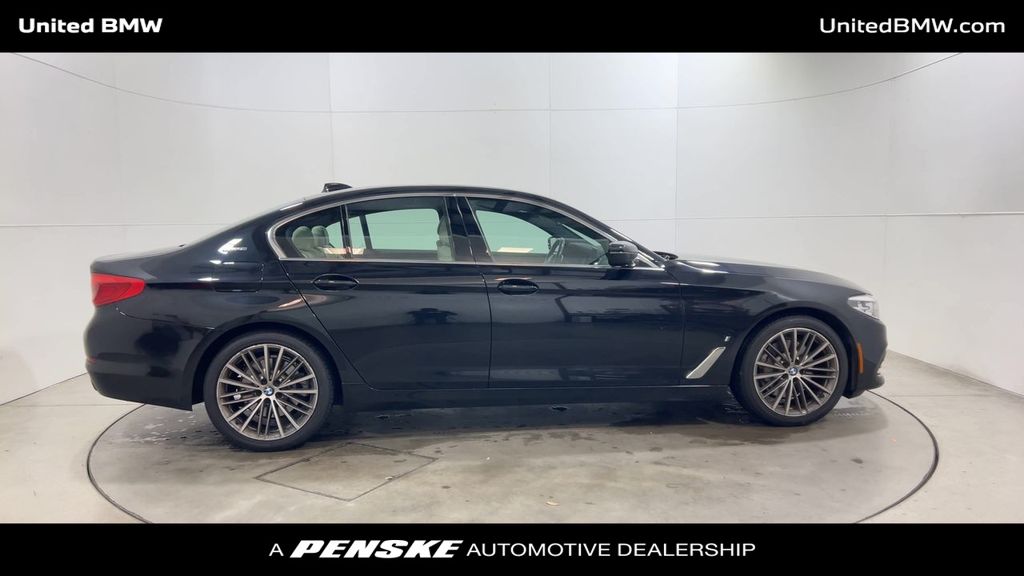 Thumbnail: 2019 BMW 5 Series - 9