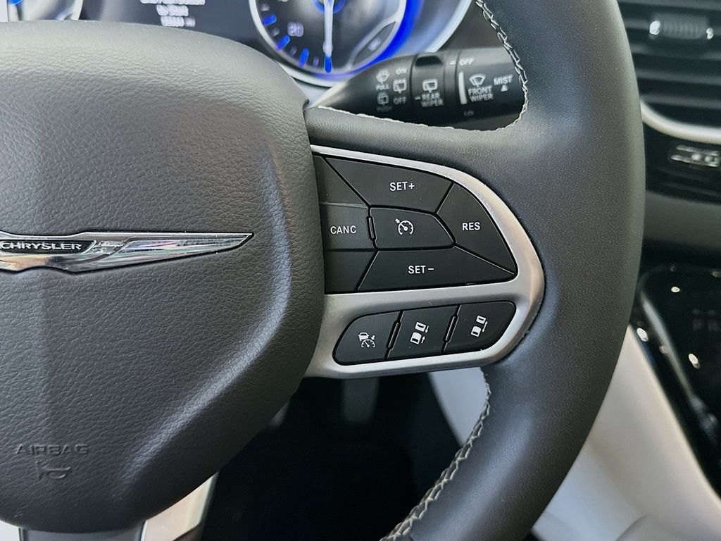 ChryslerPacifica25