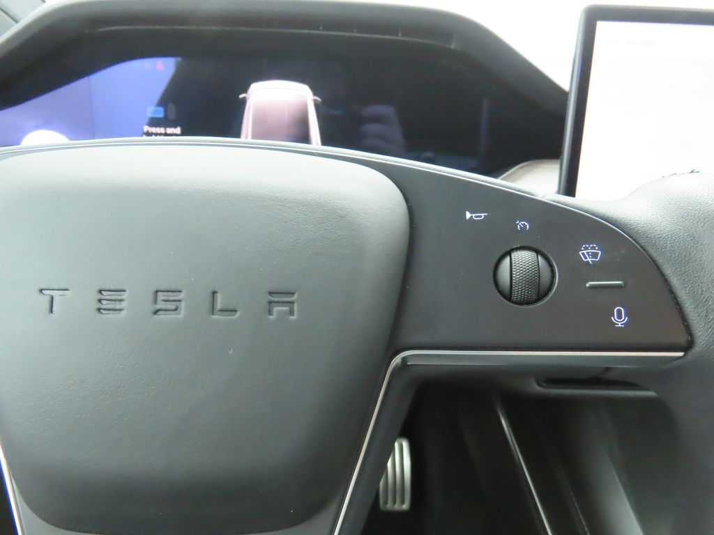 Thumbnail: 2023 Tesla Model X - 12