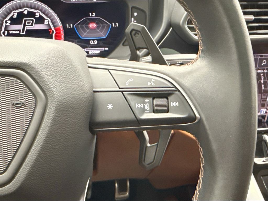 Thumbnail: 2020 Lamborghini Urus - 12