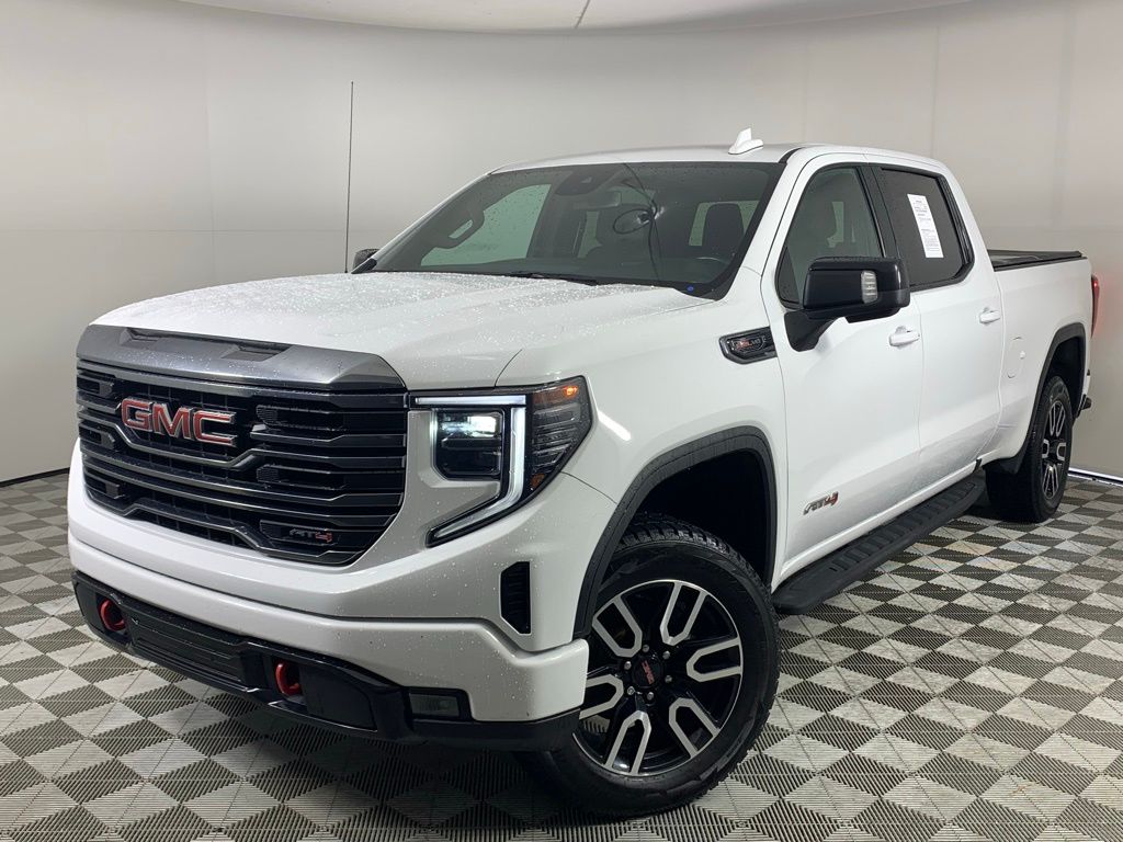 2022 GMC Sierra AT4's photo