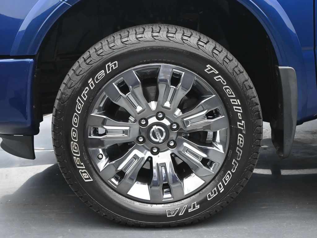 2017 Nissan Titan Platinum Reserve
