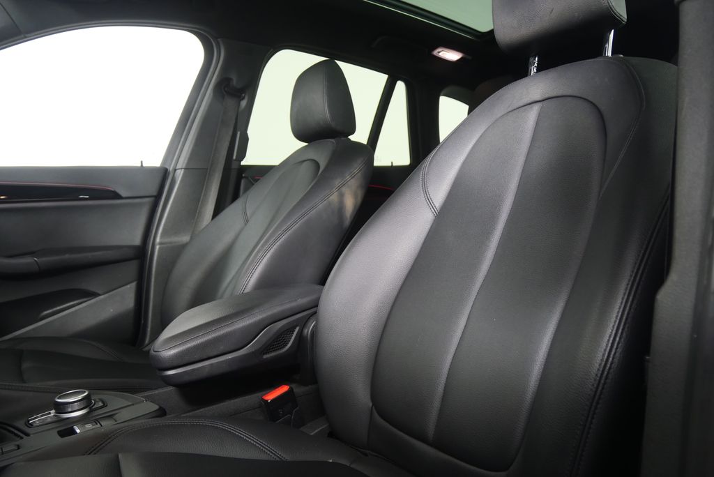 Thumbnail: 2021 BMW X1 - 8