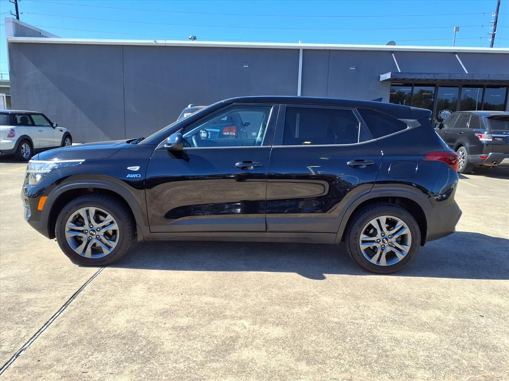 2021 Kia Seltos LX - 4