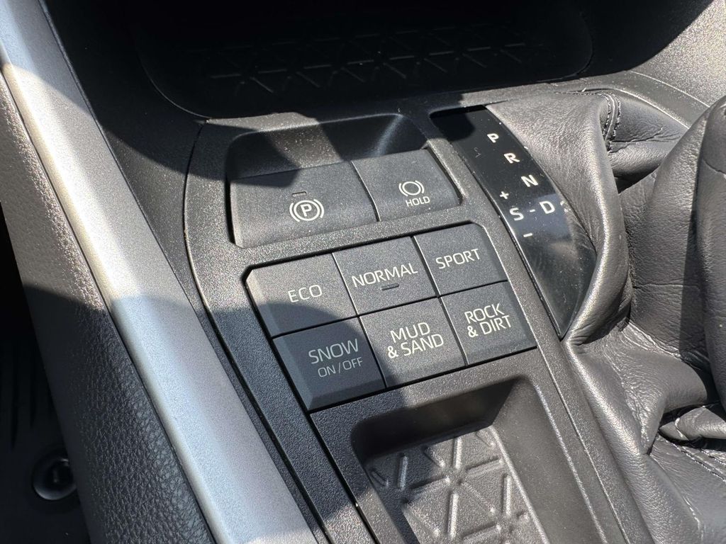 Used 2020 Toyota RAV4 SUV