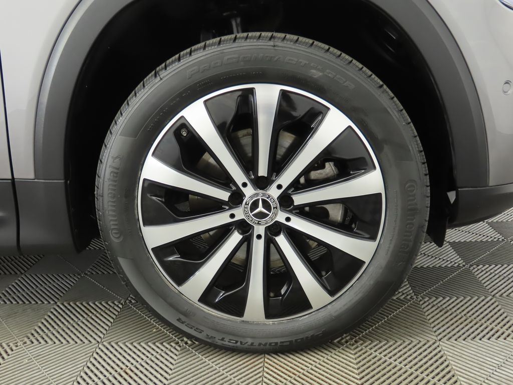 Thumbnail: 2022 Mercedes-Benz GLB - 31