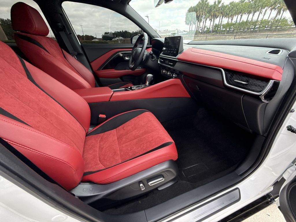 Thumbnail: 2025 Acura ADX - 15