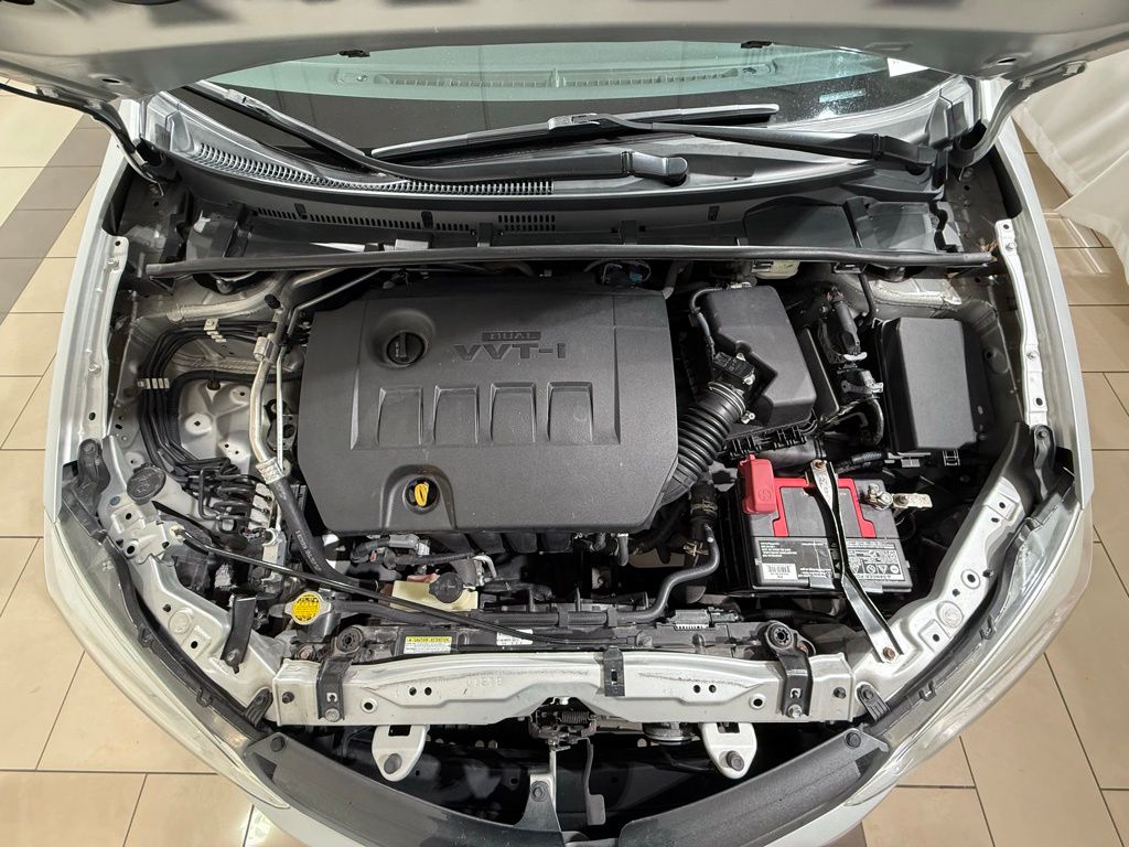 Thumbnail: 2015 Toyota Corolla - 10