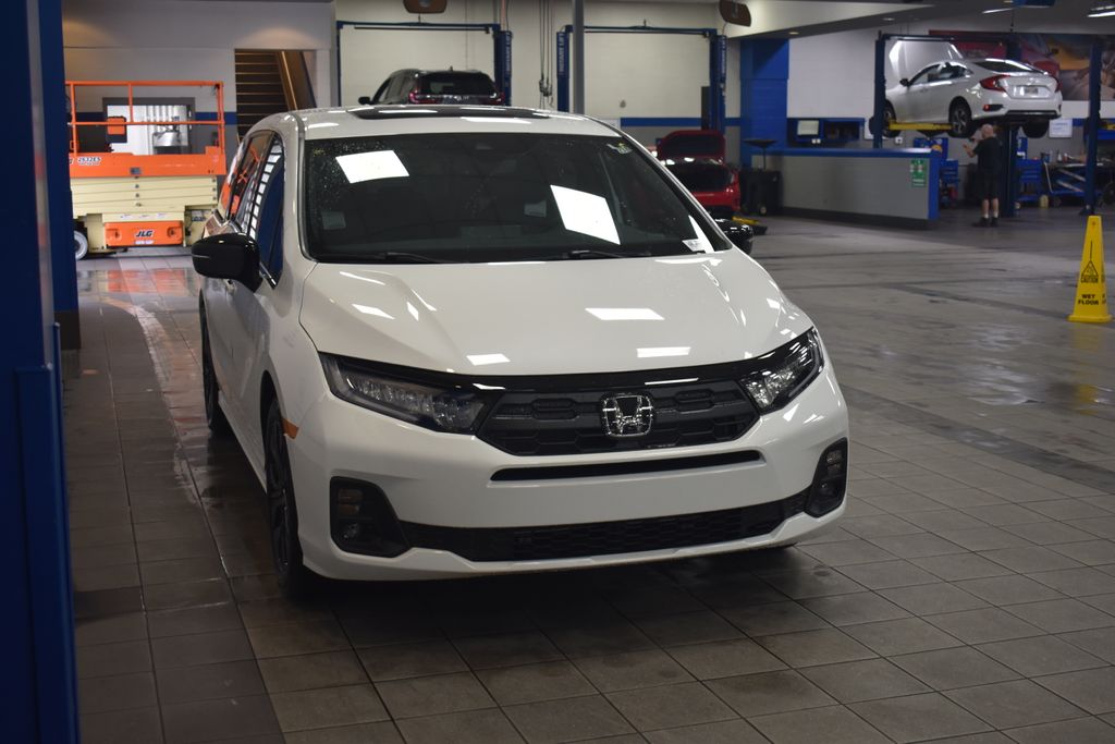 Thumbnail: 2026 Honda Odyssey - 3