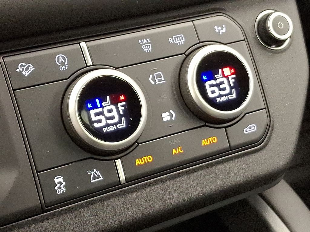 2025 Land Rover Defender 110 10