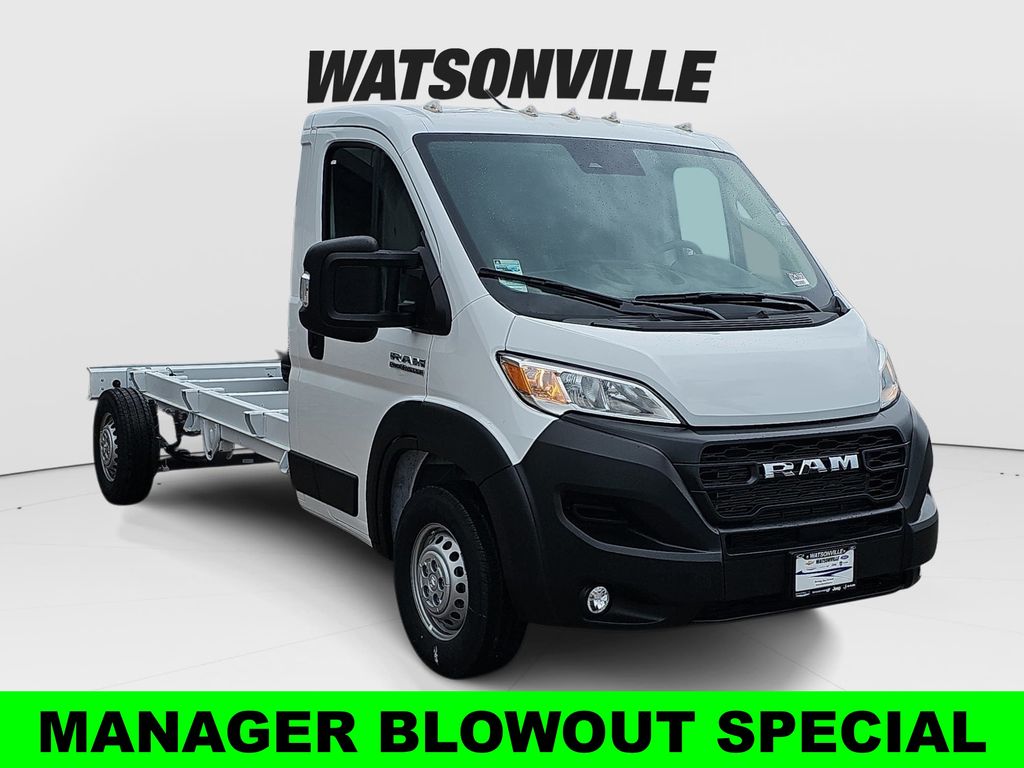 Bright White Clearcoat 2024 RAM ProMaster Chassis 9-Speed Automatic