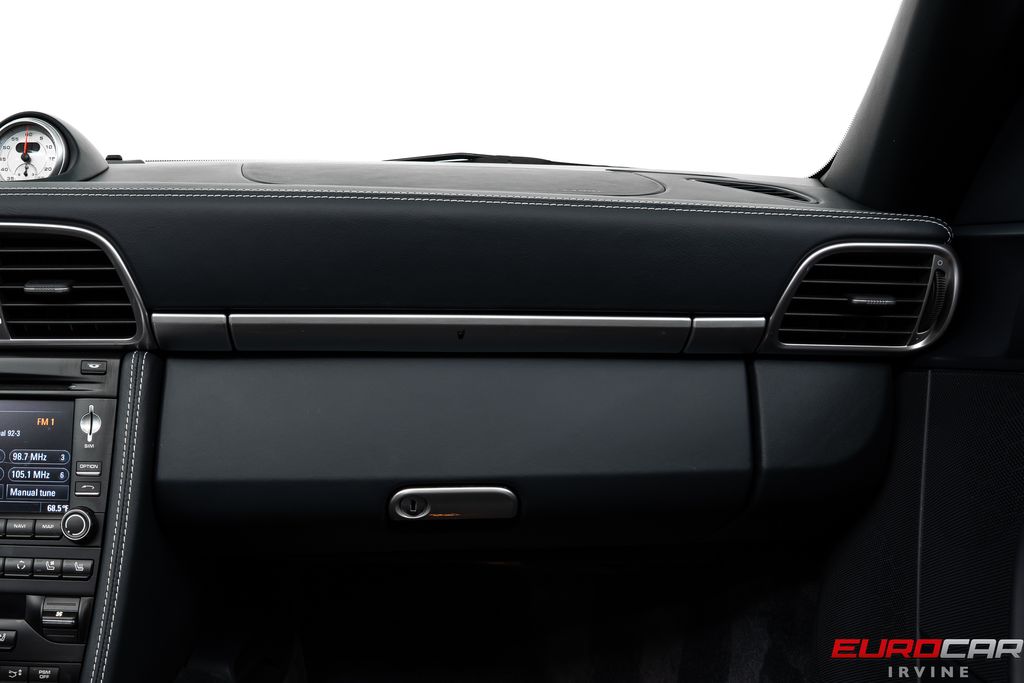 2010 Porsche 911 Turbo - Photo 35