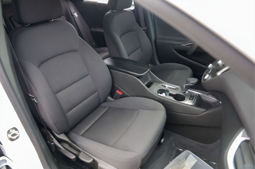 Used Car 2024 Chevrolet Malibu  Lt For Sale Under $20,000 In Austin, Texas