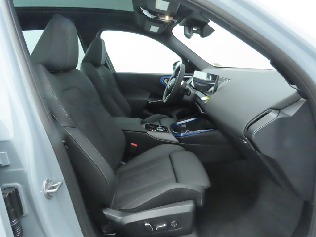 Thumbnail: 2026 BMW X3 - 21