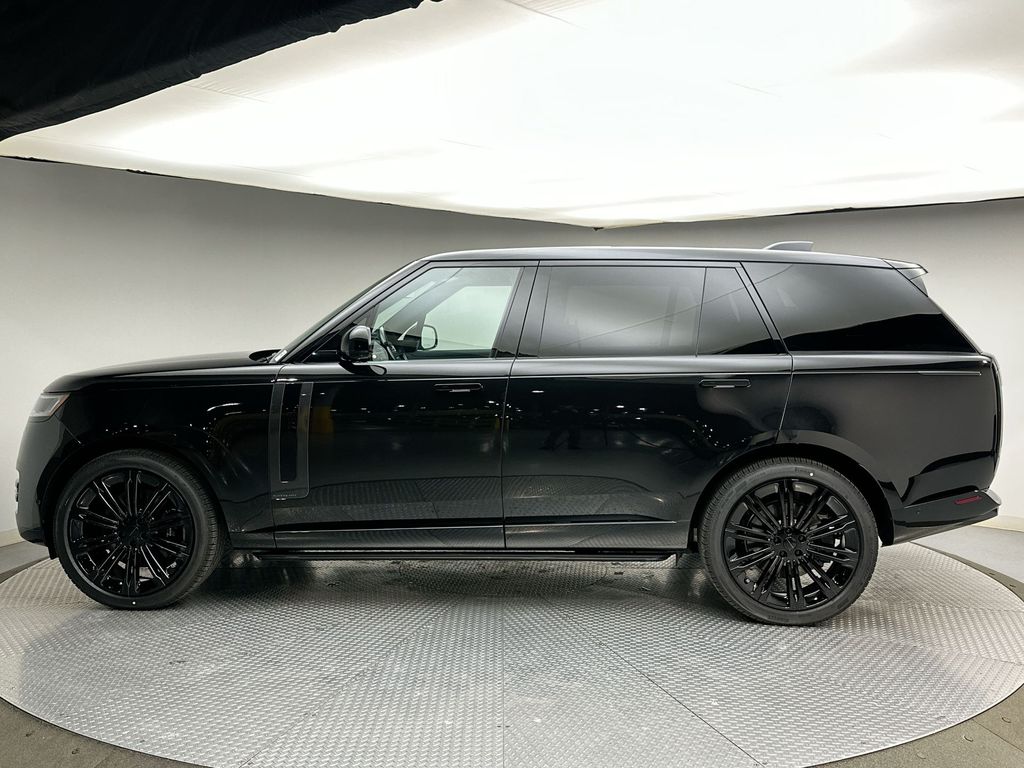 Thumbnail: 2026 Land Rover Range Rover - 10