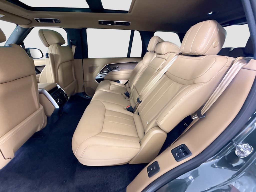 Thumbnail: 2026 Land Rover Range Rover - 20