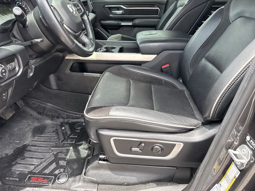 2022 Ram 1500 Laramie - 11