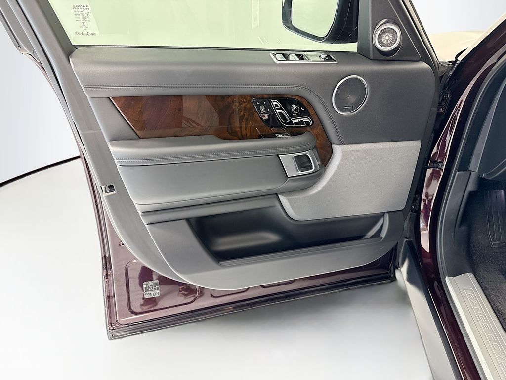 Thumbnail: 2020 Land Rover Range Rover - 25