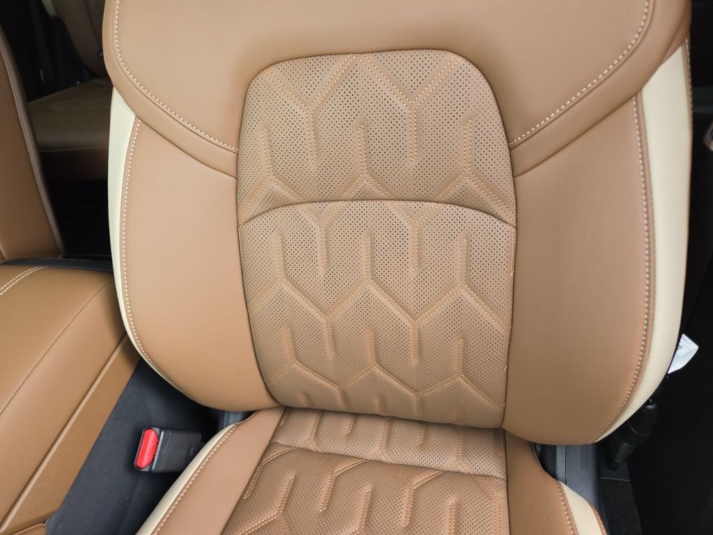 2026 Nissan Pathfinder Platinum Black at Bravo Nissan