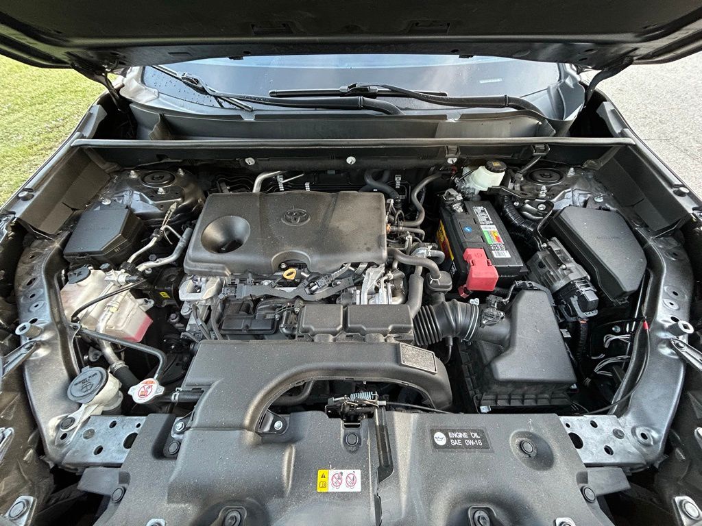 Thumbnail: 2021 Toyota RAV4 - 11