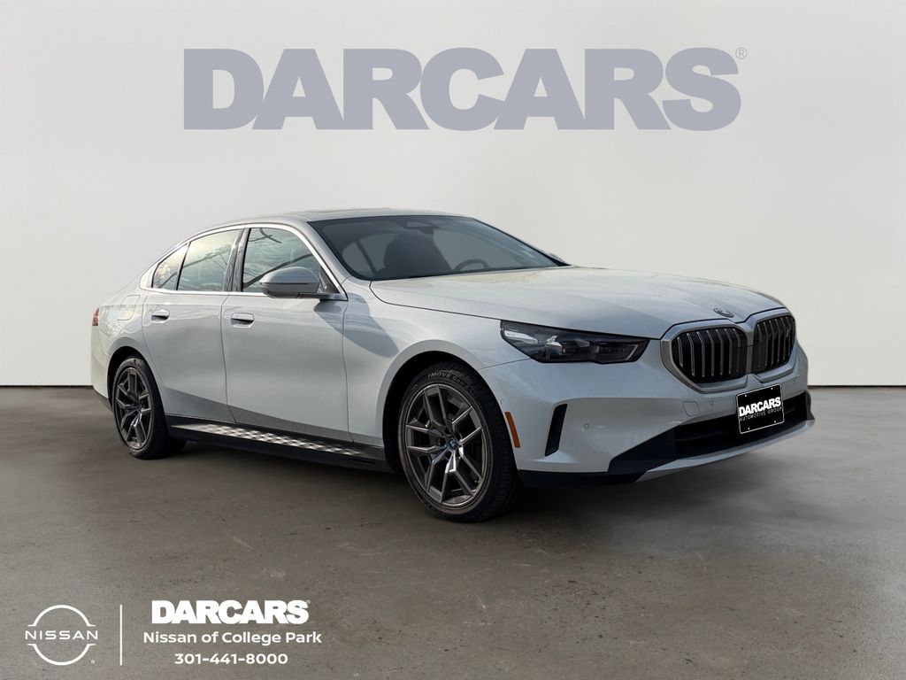 White Metallic 2025 BMW i5 xDrive40 AWD Sedan All-Wheel Drive Automatic