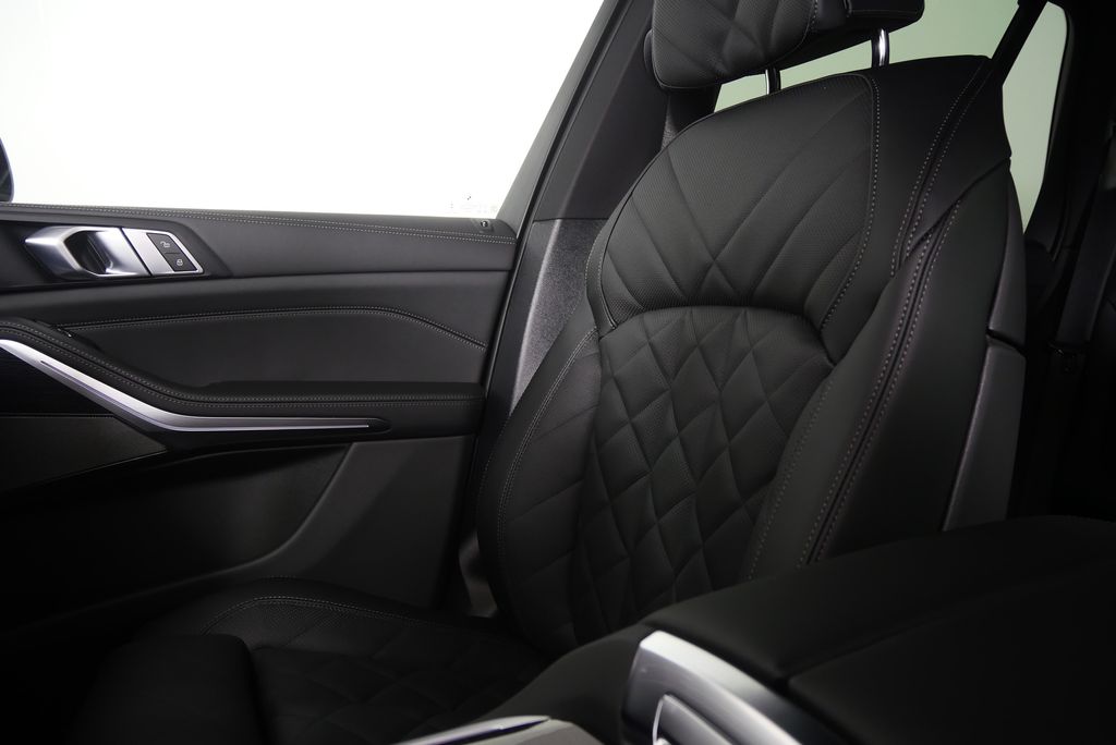 Thumbnail: 2026 BMW X5 - 23