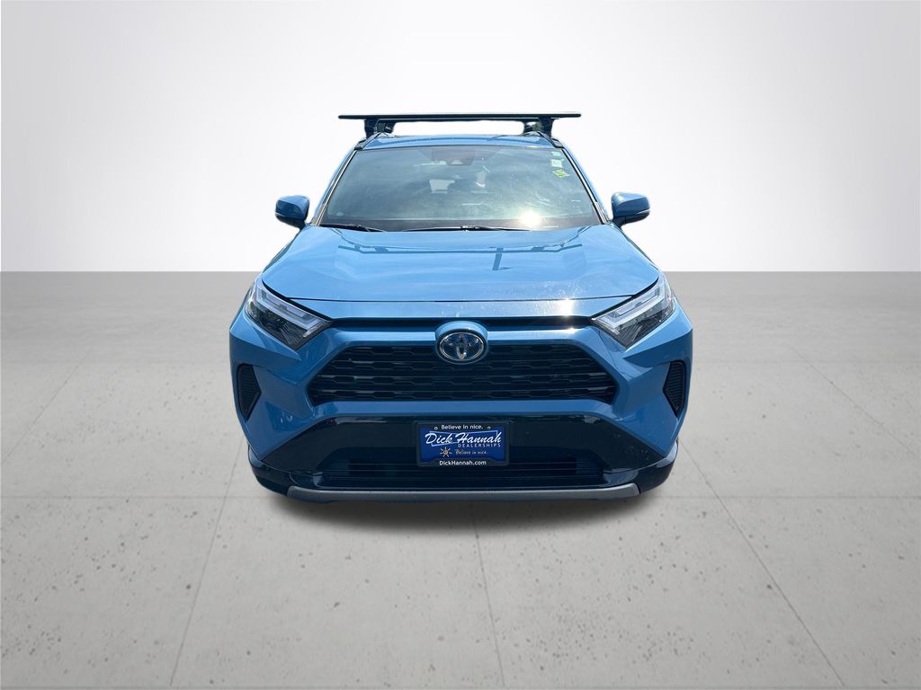 2022 Toyota RAV4 Hybrid SE