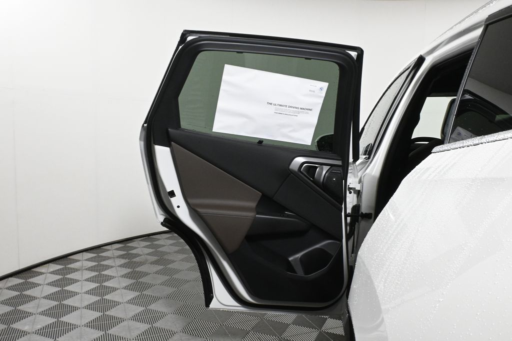 Thumbnail: 2026 BMW X3 - 32