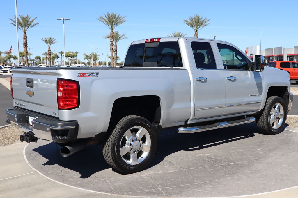 Thumbnail: 2016 Chevrolet Silverado 2500 - 5
