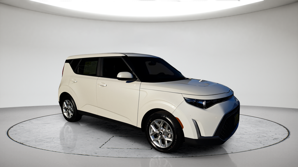 2023 Kia Soul LX FWD