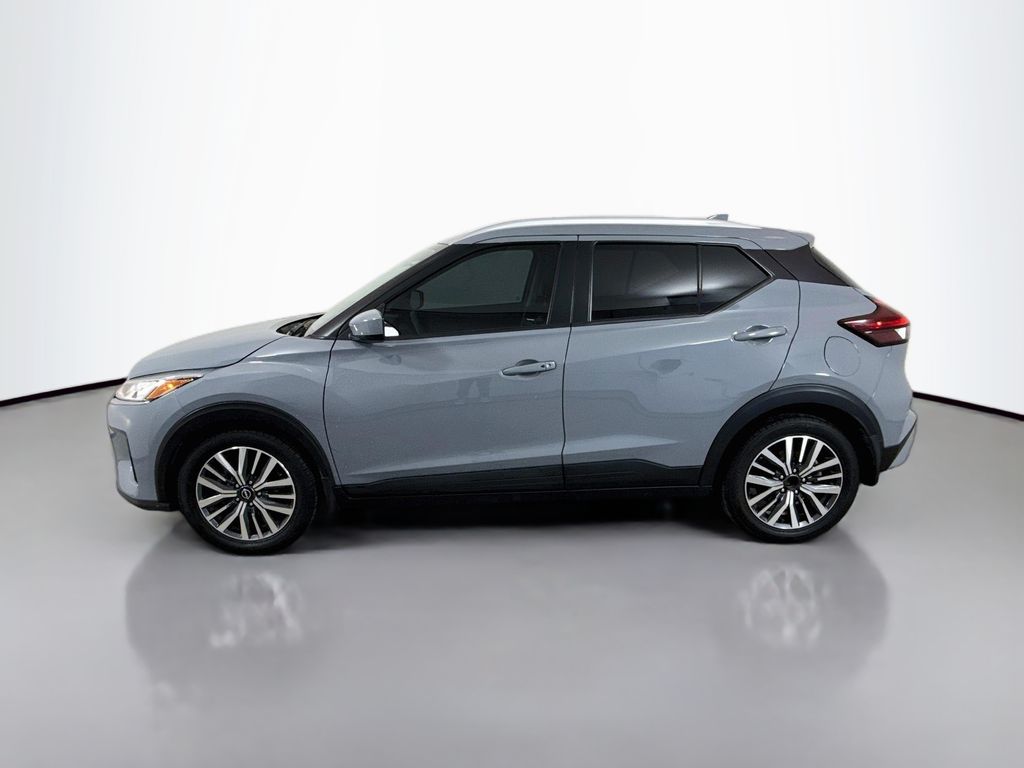 2024 Boulder Gray Pearl Nissan Kicks SV FWD SUV