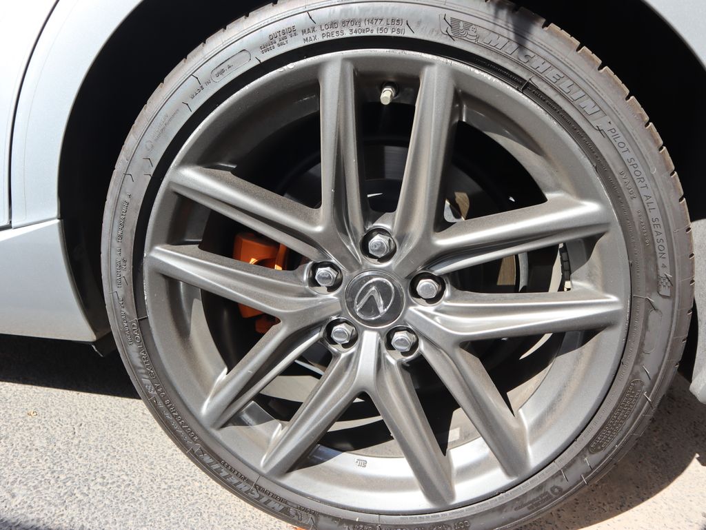 Thumbnail: 2016 Lexus IS - 15