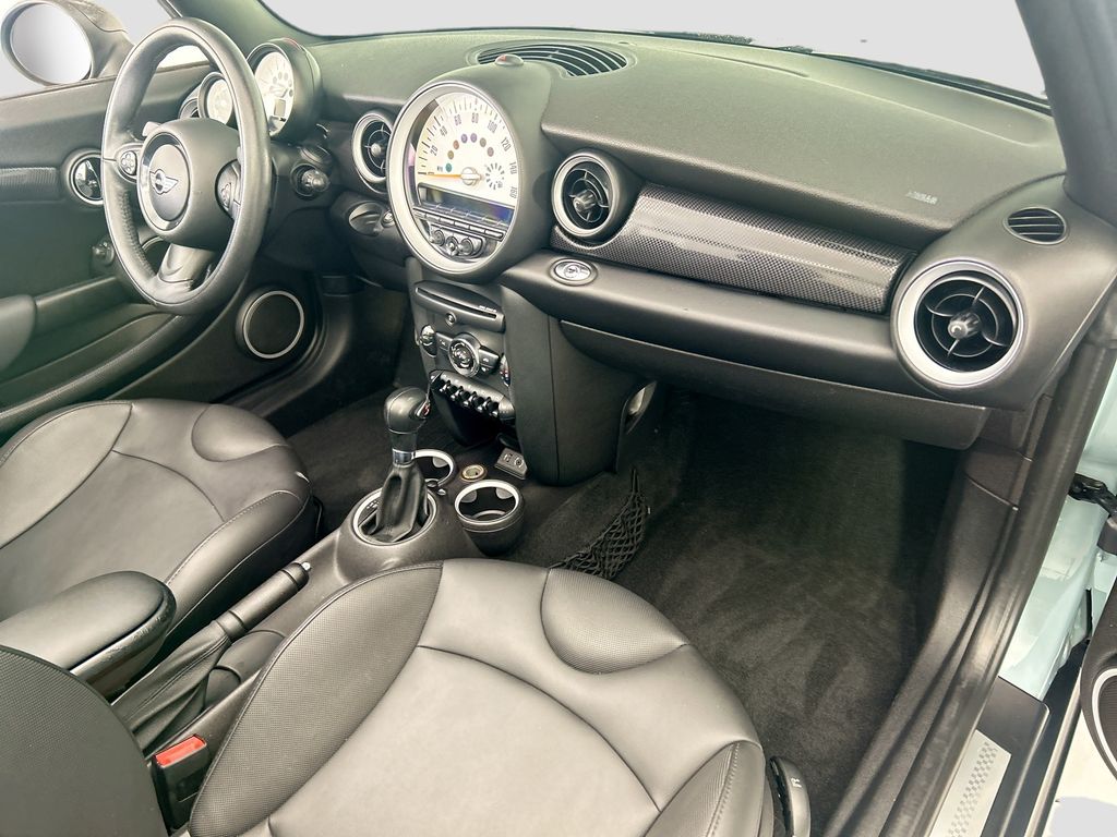 Thumbnail: 2014 MINI Cooper - 14