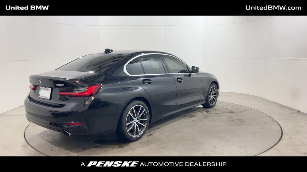 2021 BMW 3 Series 330i xDrive 8