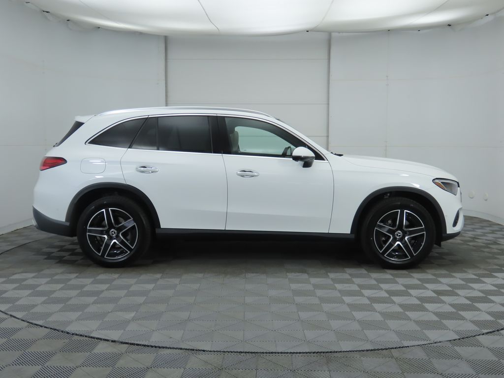 Thumbnail: 2026 Mercedes-Benz GLC - 4