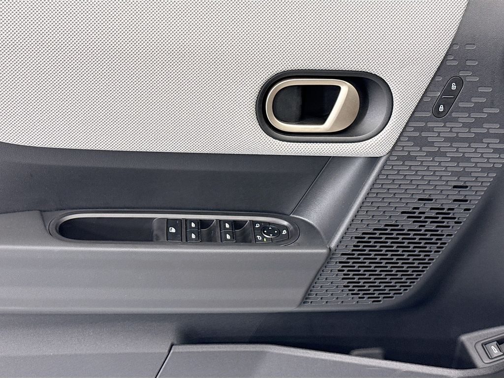 Thumbnail: 2026 MINI Cooper - 22